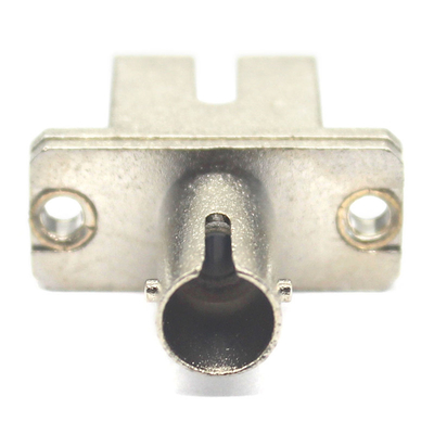 Niedriger Einsetzverlust SC UPC zu ST UPC Simplex-Optischer Adapter in Metallgehäuse mit Flansche