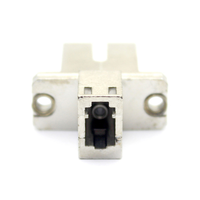 Speichertemperatur -40°C bis 85°C Metallgehäuse SC UPC zu LC UPC Simplex-Faseroptikadapter mit Flansche