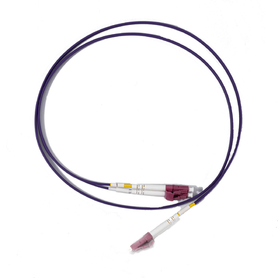 Lila LC UPC zu LC UPC Duplex Patchkabel Lichtwellenleiter MM, OM4, 3,0mm