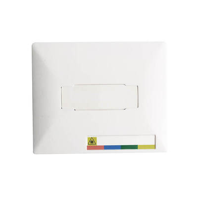 Weiße 4-Port FTTH-Terminalbox mit SC-LC-Adaptern