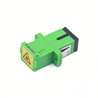 Telekommunikation Glasfaser SC APC-Adapter mit Flip-Auto-Shutter 0,2dB Einsetzverlust und 500-Zyklus-Haltbarkeit